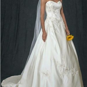 NWT david's bridal wedding dress